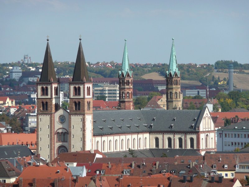 https://www.babelfish-hostel.de/media/Galerywuerzburg/06_dome.jpg
