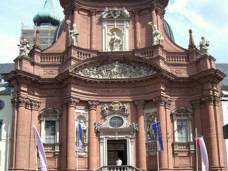 https://www.babelfish-hostel.de/media/Galerywuerzburg/09_neumuenster.jpg